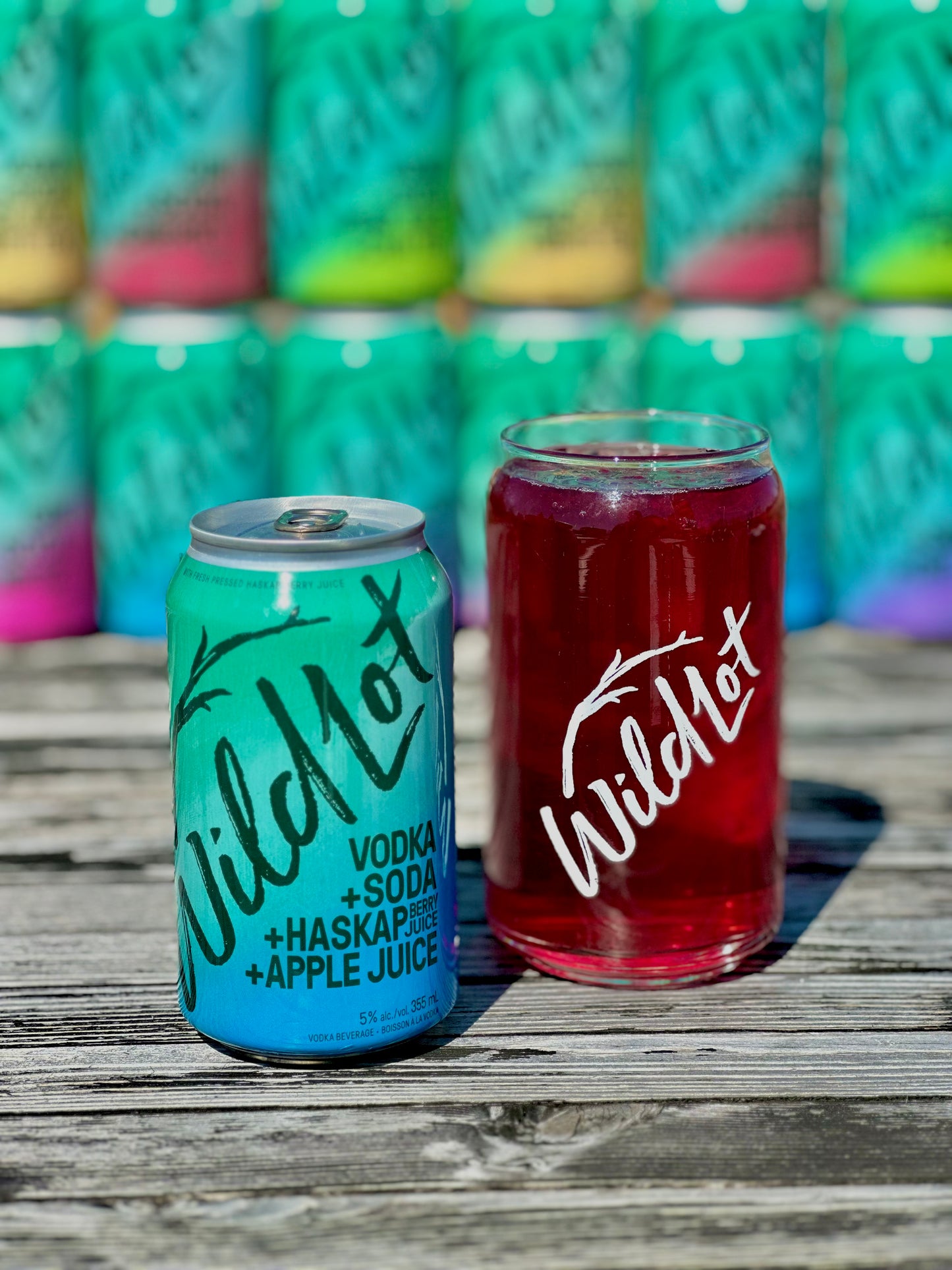 Vodka + Soda + Berry Juice + Apple Juice (6 Pack Cans)